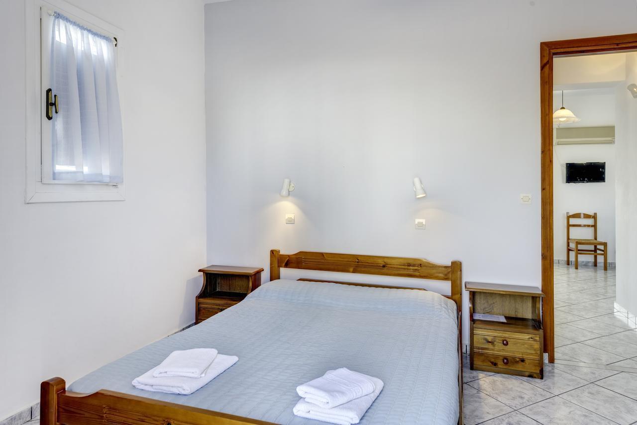 Anatoli Apartment Azolimnos Syros Exterior photo